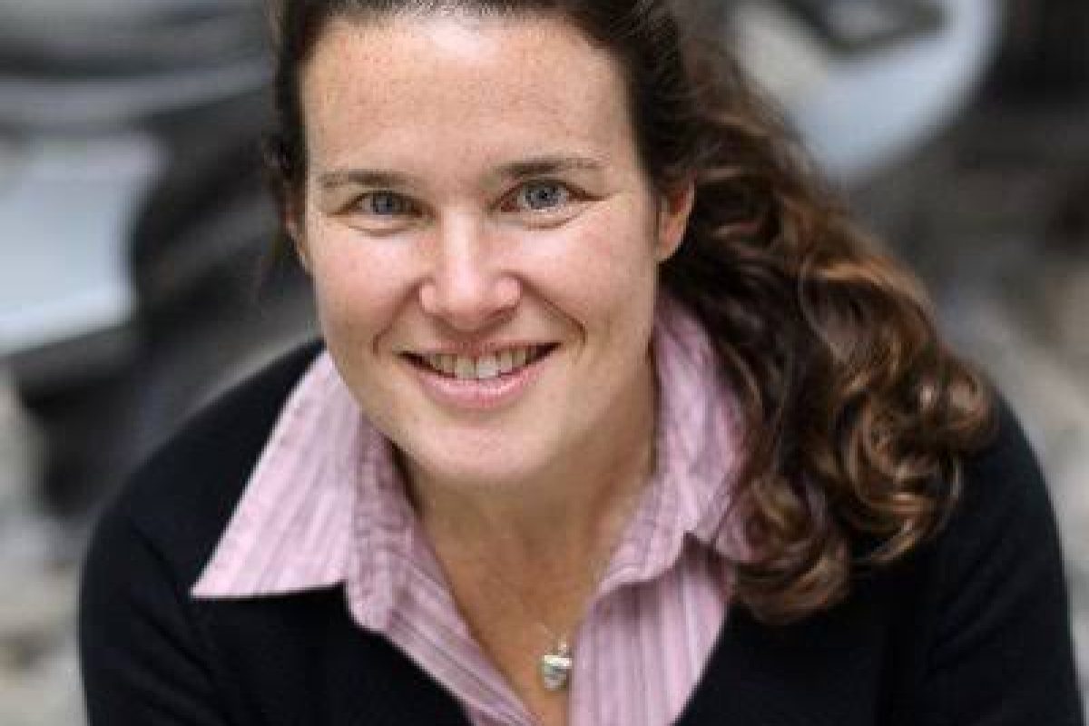 Barbara Engelhardt headshot