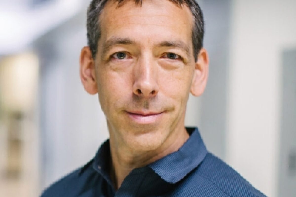 Euan Ashley headshot