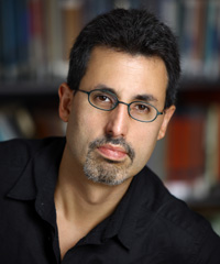 Rafael Irizarry headshot